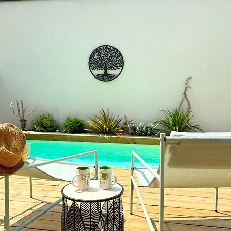 Daya Lodge. LʼIsle-sur-la-Sorgue Dış mekan fotoğraf