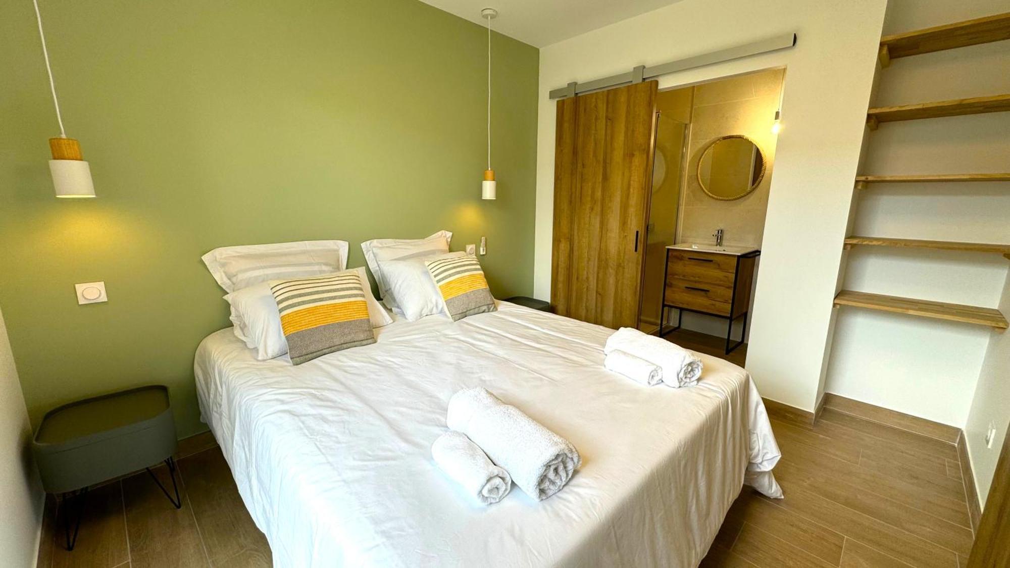 Daya Lodge. LʼIsle-sur-la-Sorgue Dış mekan fotoğraf