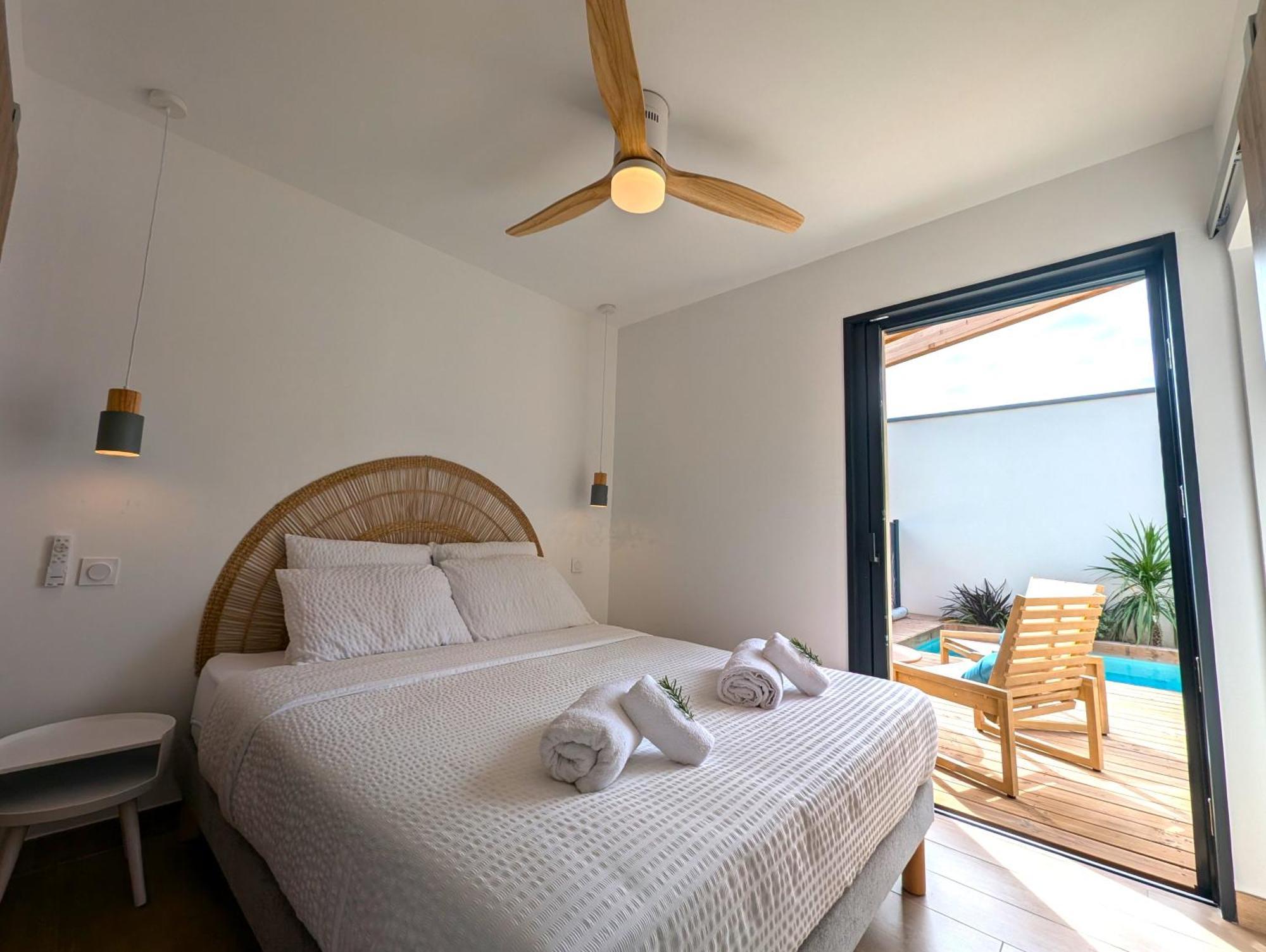 Daya Lodge. LʼIsle-sur-la-Sorgue Dış mekan fotoğraf